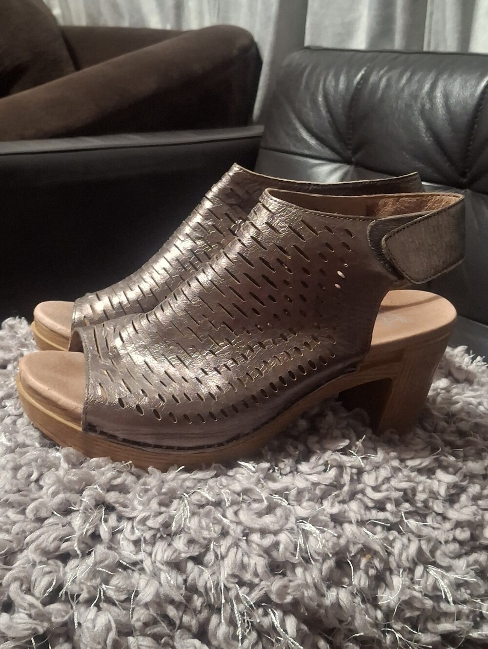 Dansko Danae  Pewter Leather heel sandals size 41 US 10